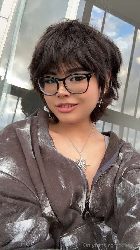 Some pics I took today while I was out with my friend. ^_^  .. 4