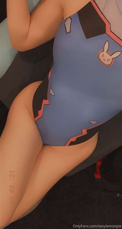 D.Va onsie 🎀 might make a Masterbation vid in this if I reac..
