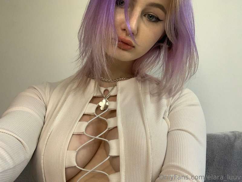 You like my breasts? 🥵👅