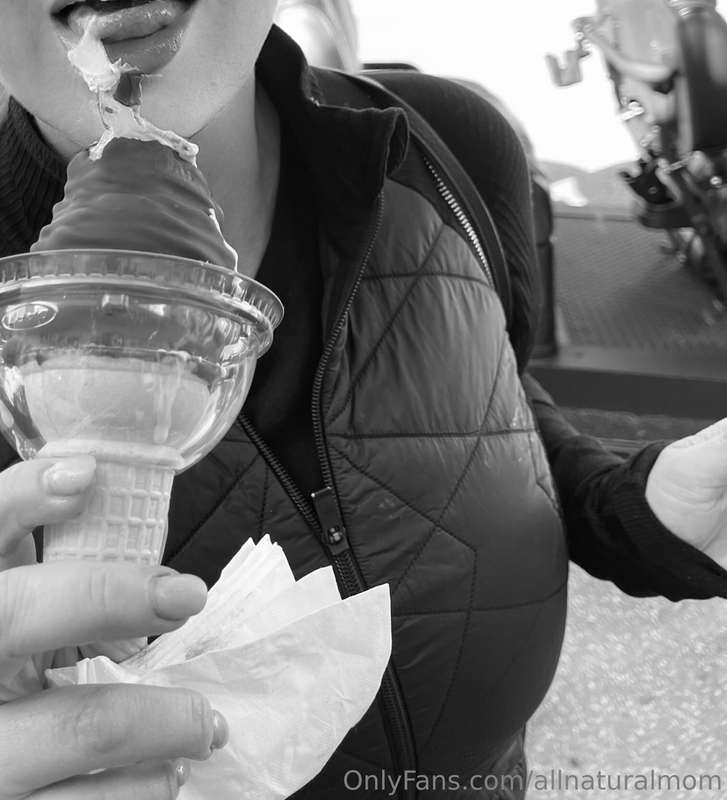 Lick 👅 🍦