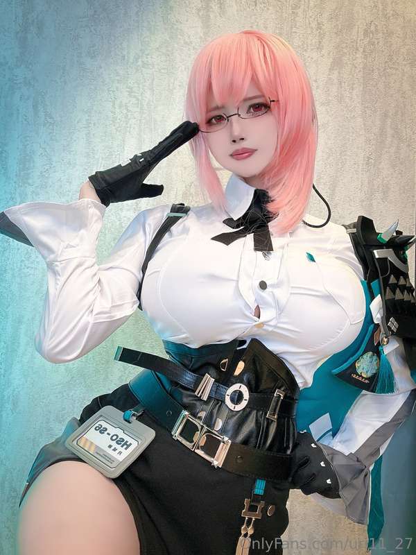 Don't get a boner looking at all the broken bosoms💗My dear  .. 2
