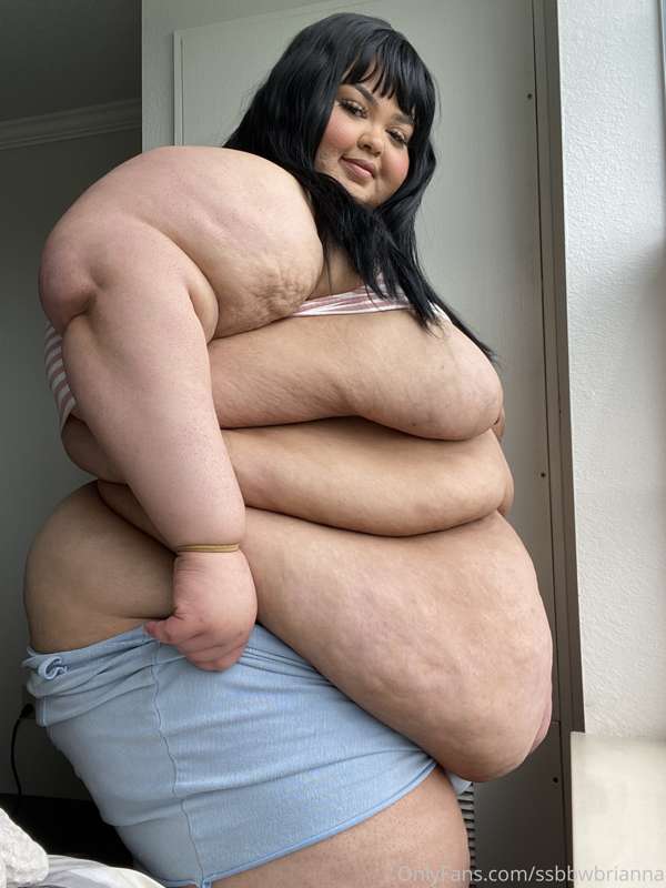Tell me I look fucking hot. 
Will be posting matching video .. 10