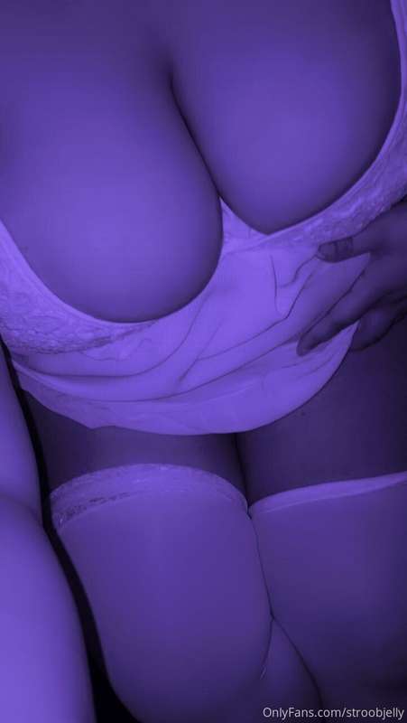 I look really good in purple, don't you think? 5