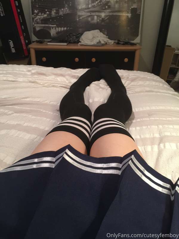 my first ever photoset, its embarrassing >.< but it's cute t.. 19