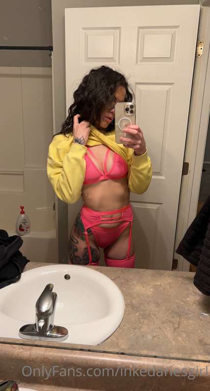 Miss me? 💕
I’m back! 

Posting more, better content. 💋😈
