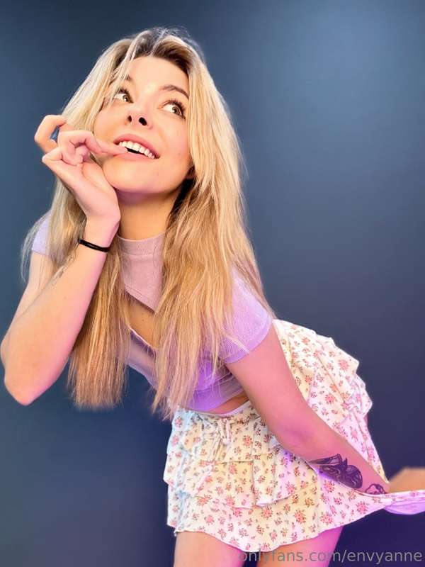 More of these~ Don't be fooled, the girl in these pictures u.. 4