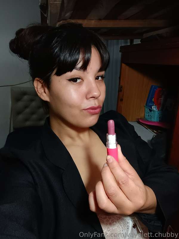 Tell me, would you rather put on lipstick like an obedient d.. 1