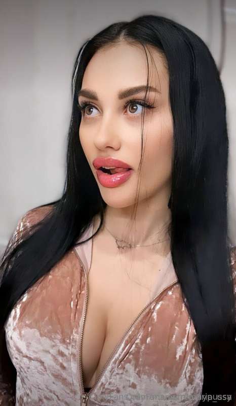 Mariaurlover - Onlyfans - 12 Sep, 2024