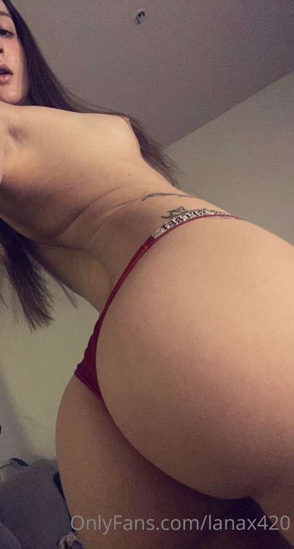 i fucking hate working out but i love having a nice butt 😭