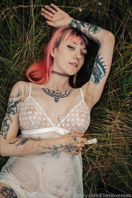 Elleslovexoxo - Fansly - 19 Jul, 2024 1