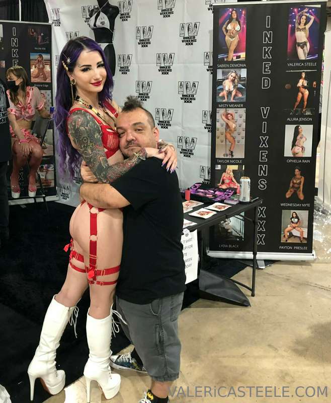 throwback to exotica !! + some pics of me with some lovely p.. 2