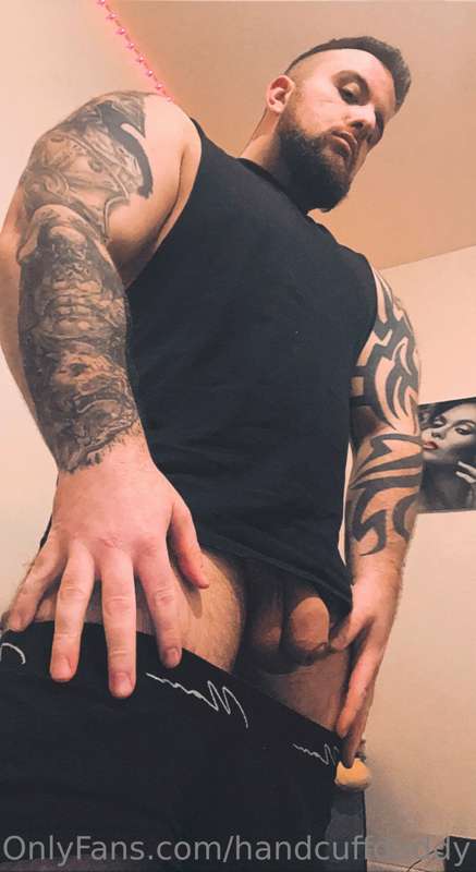 Mid week posing 😈🔥💦 2