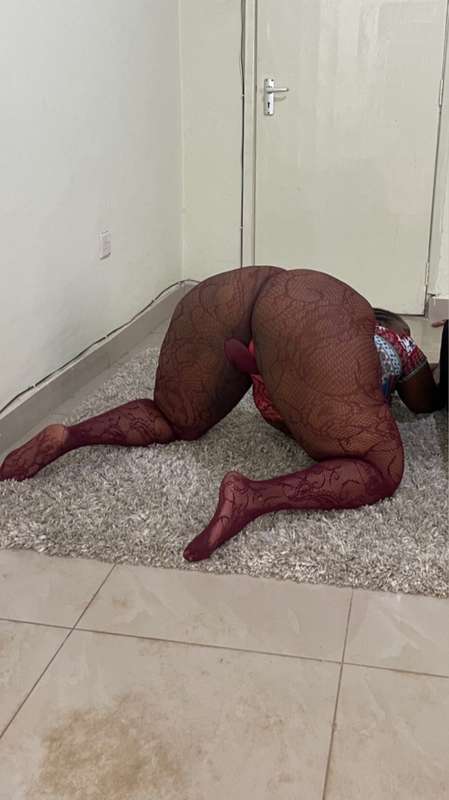 Has your dik sucked today baby Check your messages babe 💦👅🍆