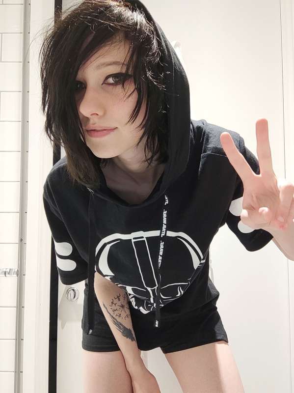 Little_Emo_Kitten - Fansly - 29 Jul, 2022