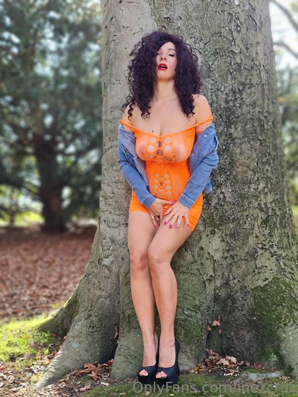 Take me out to a forest and make me your cum slut🤤 4