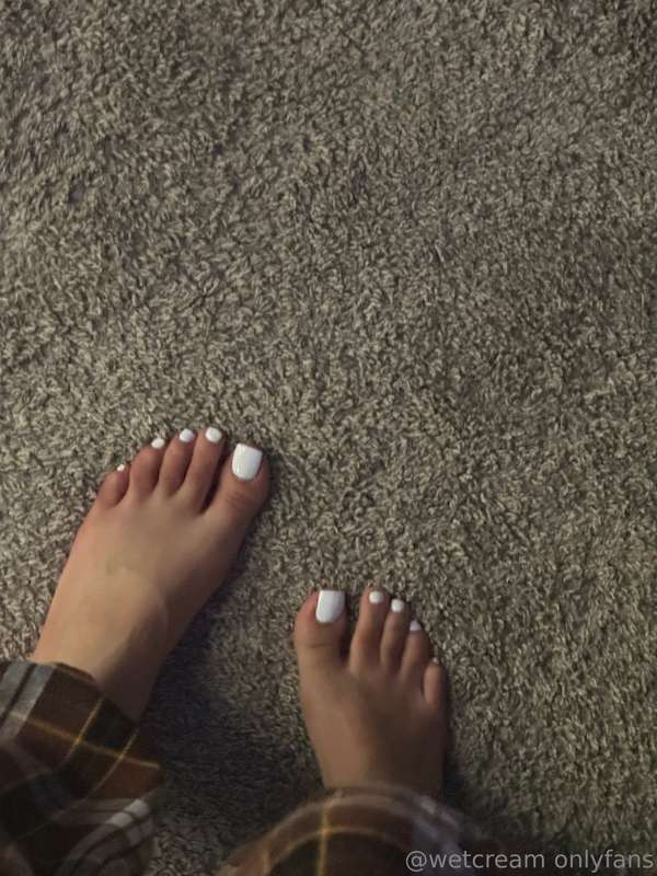 been out of town sorry 🌴💦💦 🦶🏽🦶🏽 19