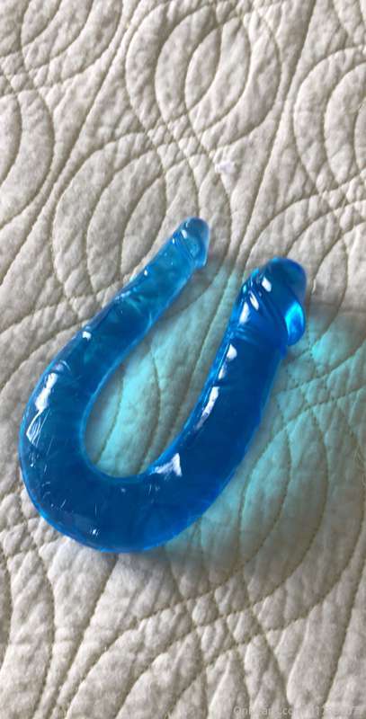 ONE of my new video “props” arrived today! 💦 Still waiting o..