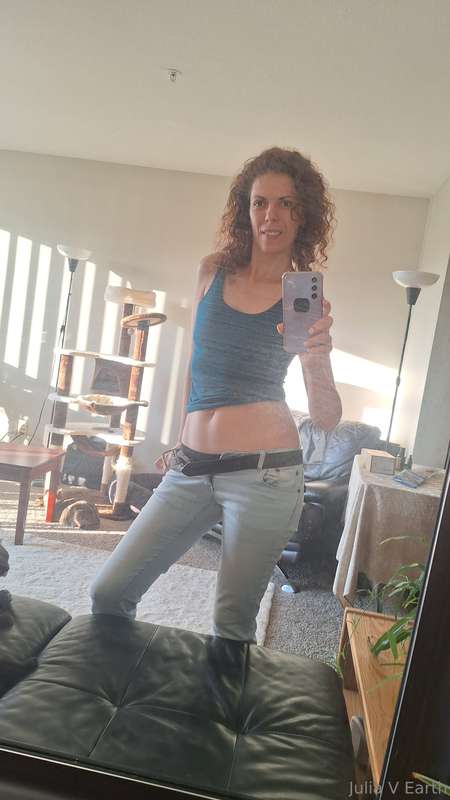 Juliavearth - Onlyfans - 2025-07-02T17:09:18