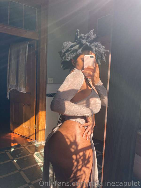 so ready to squat on a nice, horny, hard dick and make it ex.. 1