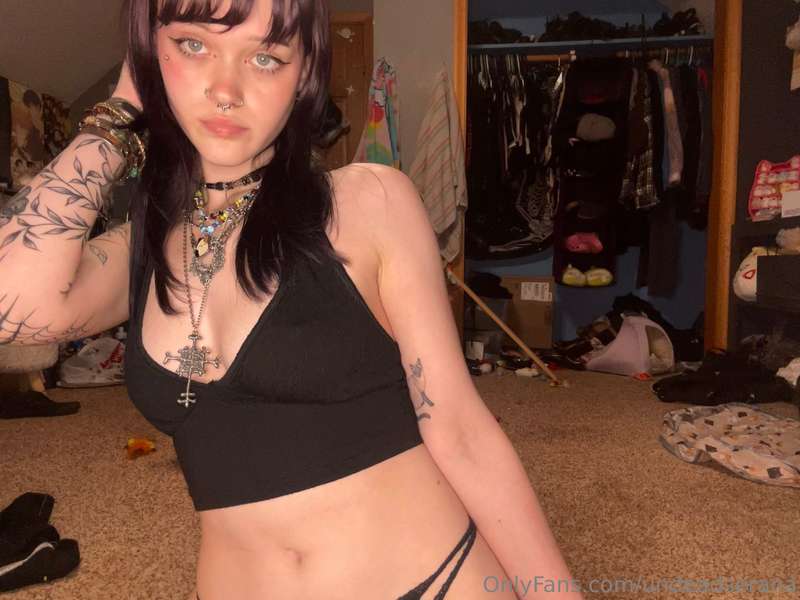 Undeadserana - Onlyfans - 27 Dec, 2024 10