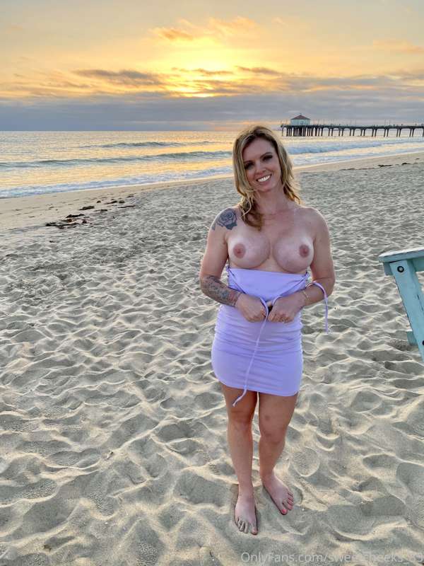 The sunset was beautiful last night. 😍