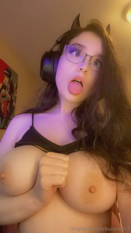 Give it to me now ;3 2
