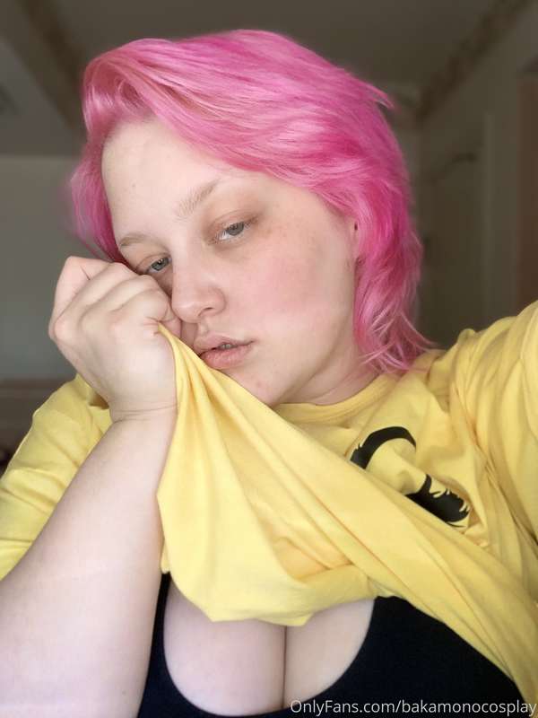 Good morning I took way too many selfies. Fat thiddies under.. 9