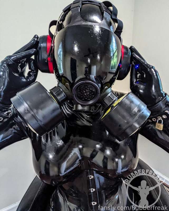 Rubberfreak - Fansly - 02 Sep, 2024 1