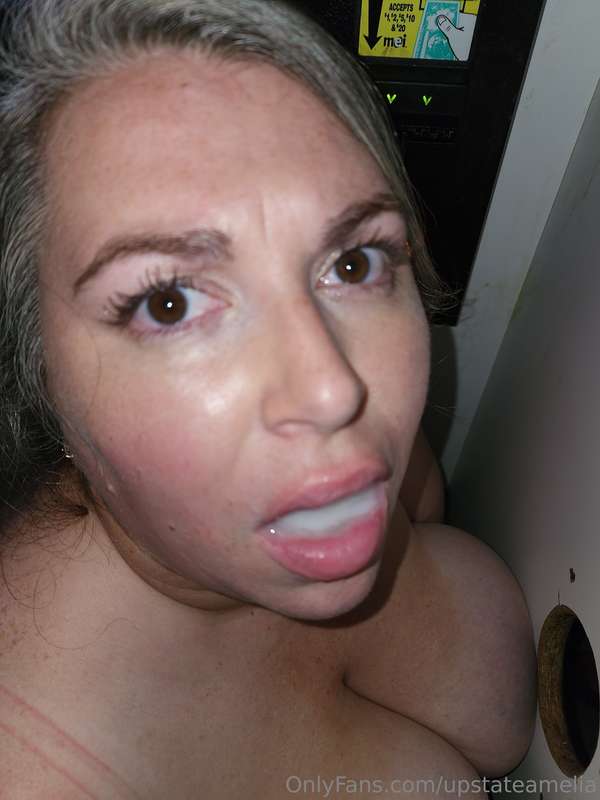 Just love that gloryhole…will have to go back soon 😍 🍆 🤤 6