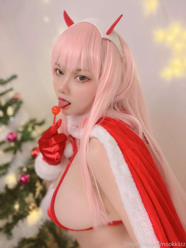 Merry Christmas 🎁🎄 
จะมีใครใจดีให้ของขวัญเราไหมน๊าา??🎁😍

Wil.. 2