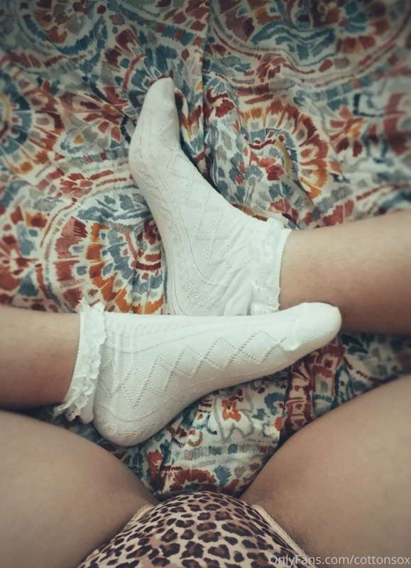 White cotton socks kind of morning. I didn't sleep last nigh..