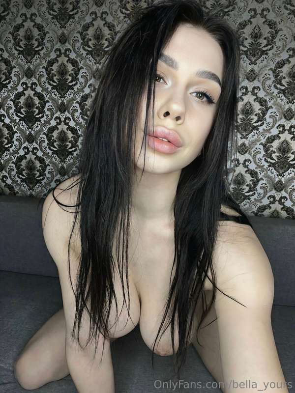 🌿 𝐅𝐫𝐞𝐞 𝐒𝐮𝐛𝐬𝐜𝐫𝐢𝐩𝐭𝐢𝐨𝐧 Your charming gf @emmareavess invites yo..