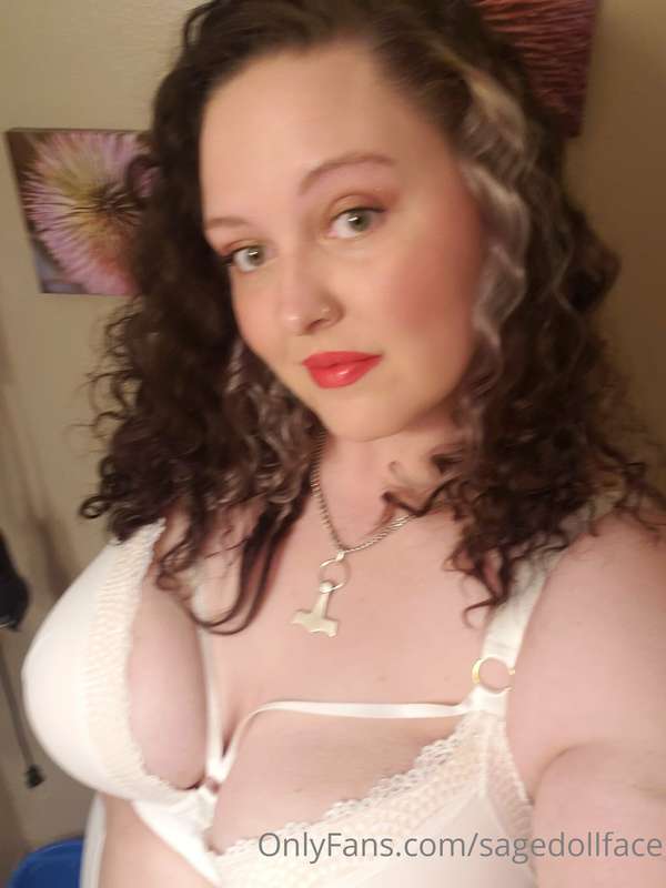 I got a couple new sets of lingerie...