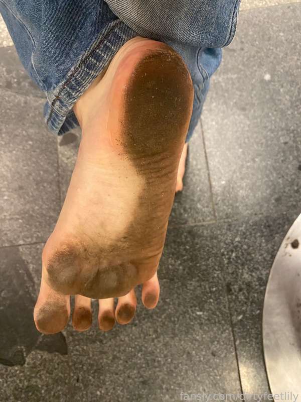 Dirtyfeetlily - Fansly - 22 Feb, 2025 3