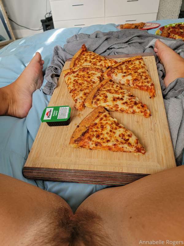Pizza or pussy? 7