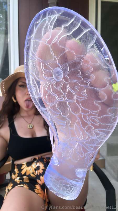 These sandals will drive you crazy 😜 5