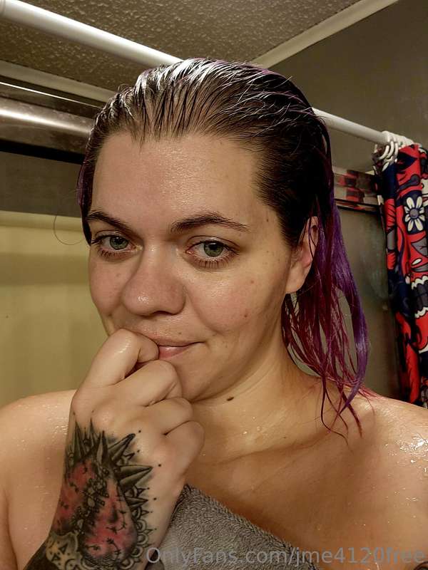 So fresh and clean! You want dirty? Go to my other page @jme..