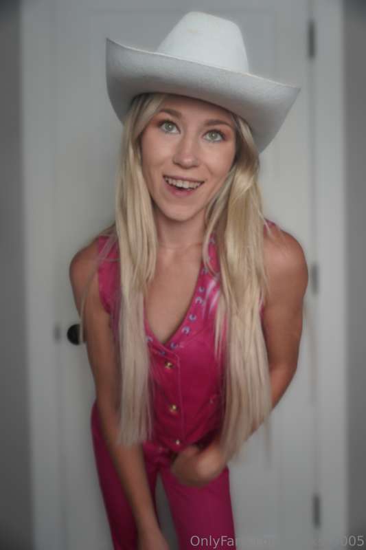 just an average day in barbie land 🩷🩷🩷