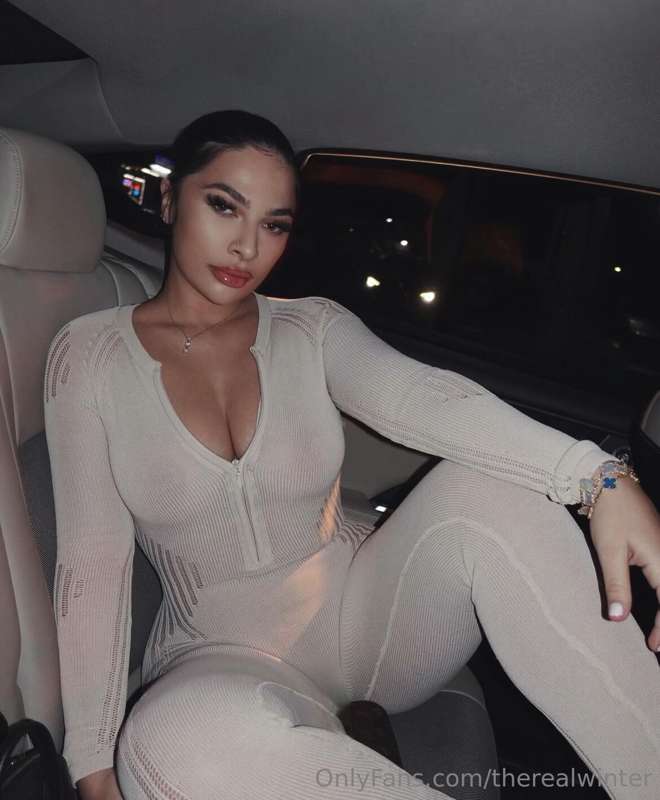 nipples were close to showing out in this outfit for sure lo..
