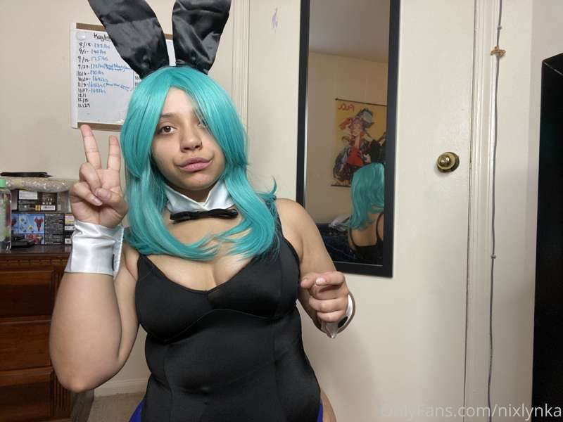 Good morning! Some random bunny bulma pics I took yesterday ..