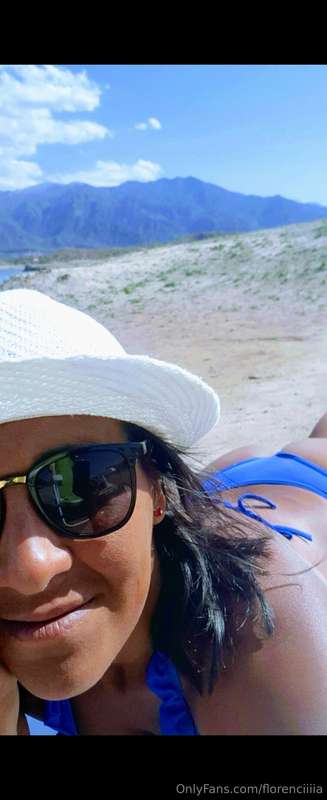 you put suntan lotion on me baby......🥰🥰💋🔥🔥🔥