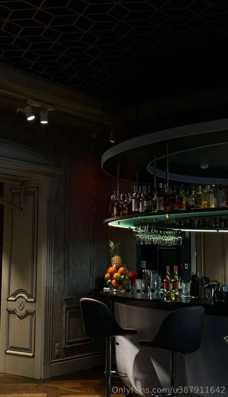 I love going to nice places with delicious food. How do you .. 1