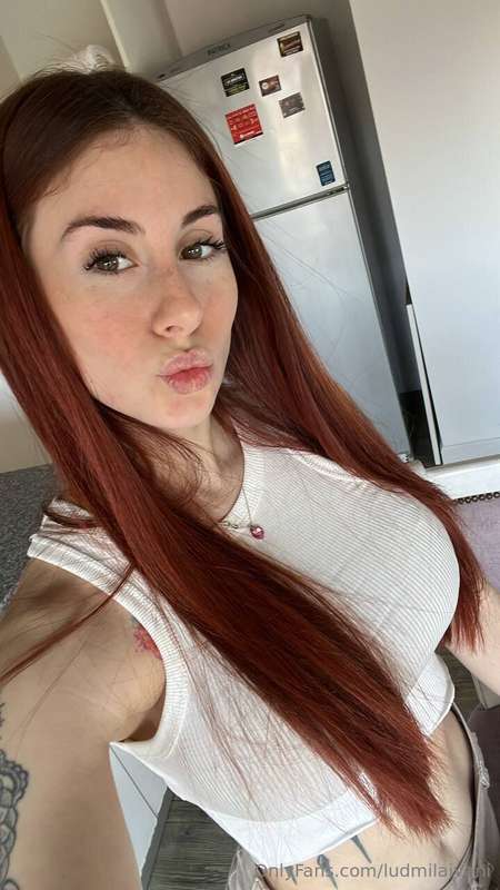 😘 charlamos? 1