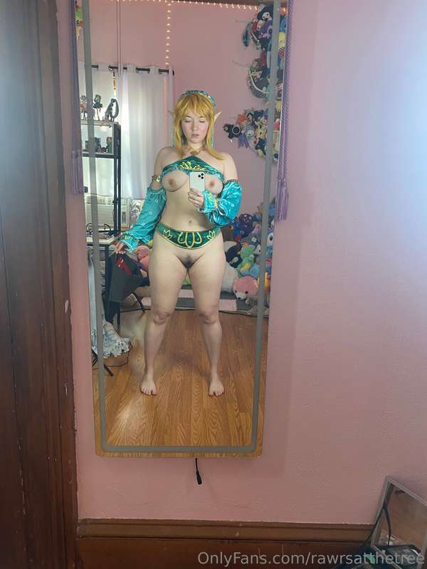 Rawrsatthetree - Onlyfans - 2024-12-18T00:00:14