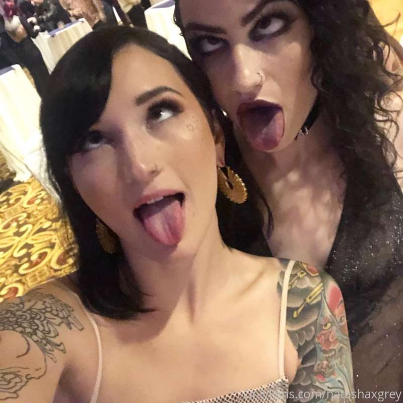 Ahegaos from the exxxotica expo <3