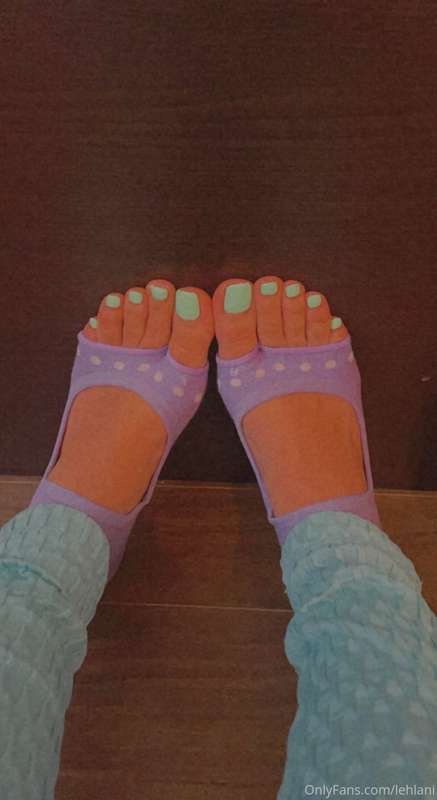 Thank u DB for getting these off my wish list 😋 me & my toes.. 7