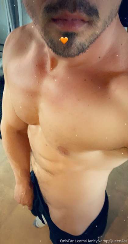 😳🤭🤭🤭🤭 my man is so sexy 🔥🍑🍑🍑💦💦💧