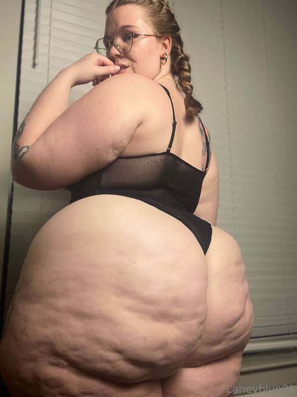 Sometime I stare at my booty in the mirror and I’m just like.. 2