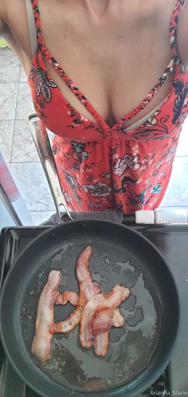 Boobs n bacon, cause it's Sunday
