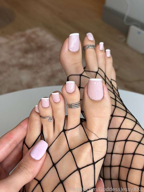 Goddessjessyxxl - Fansly - 28 Sep, 2023 2